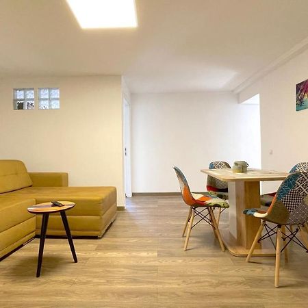 Well Prettyplaces Apartment 001 Braşov Exterior foto