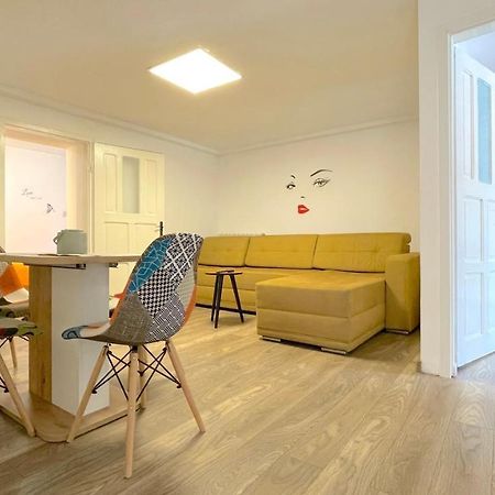 Well Prettyplaces Apartment 001 Braşov Exterior foto