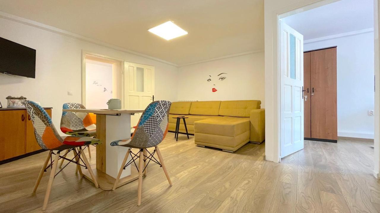 Well Prettyplaces Apartment 001 Braşov Exterior foto