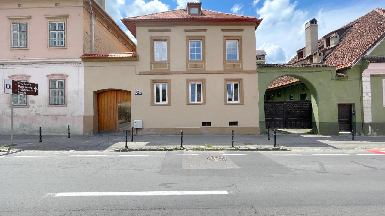 Well Prettyplaces Apartment 001 Braşov Exterior foto