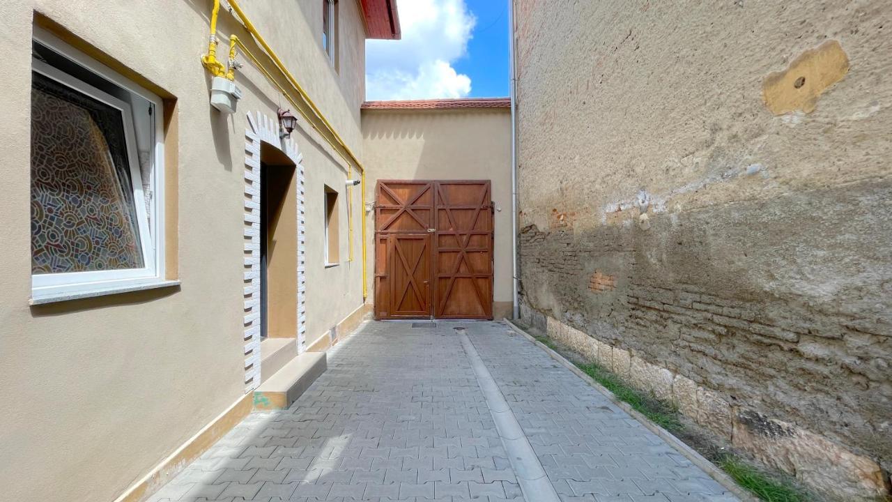 Well Prettyplaces Apartment 001 Braşov Exterior foto